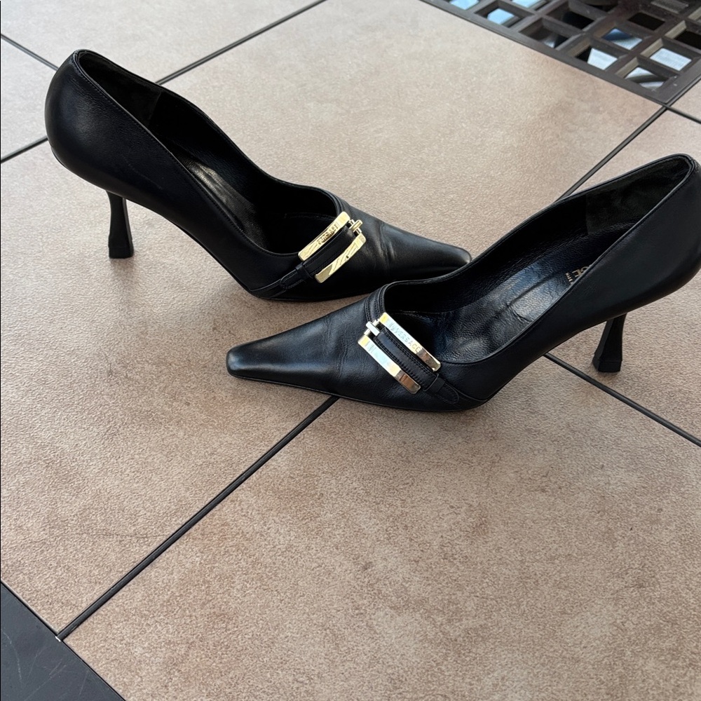 Gianni Versace Ladies Black Leather Silver hardware pumps-6-VINTAGE